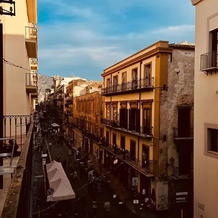 Vista Makeda